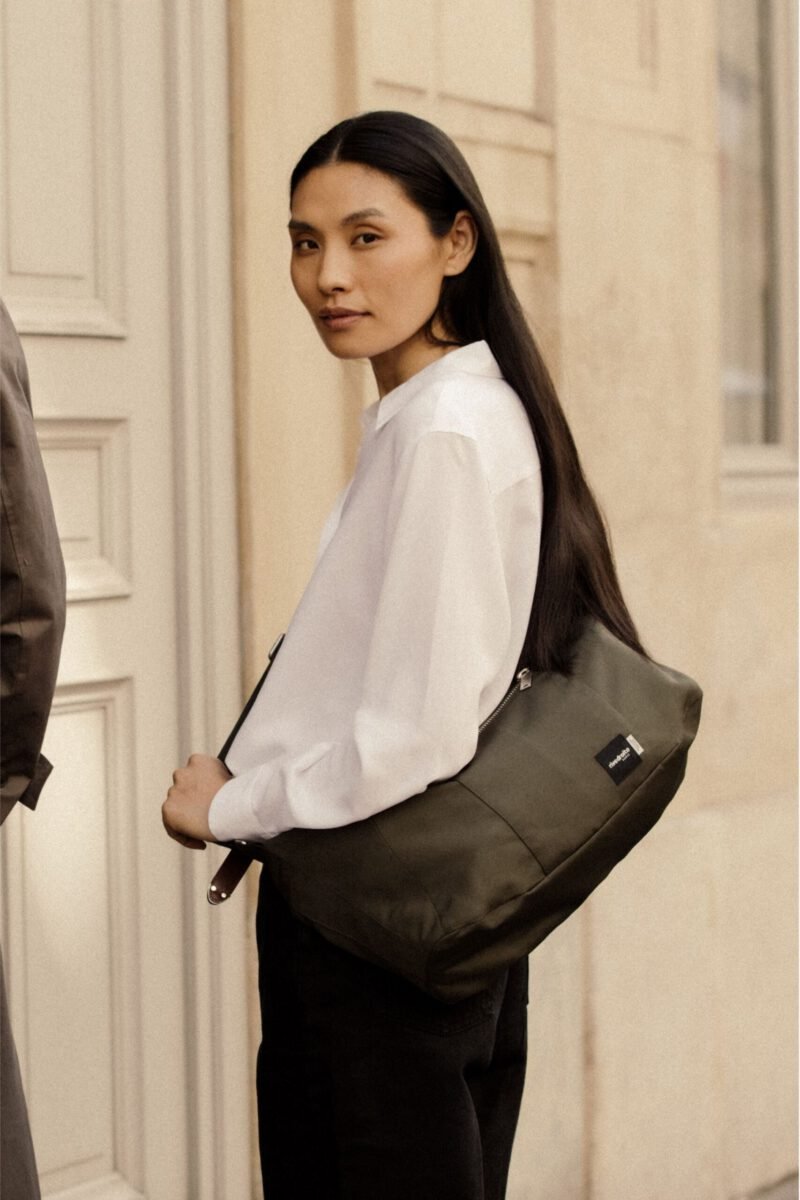 Reborn-Charlot-Vert_2.jpg Reborn-Charlot-Vert_2.jpg