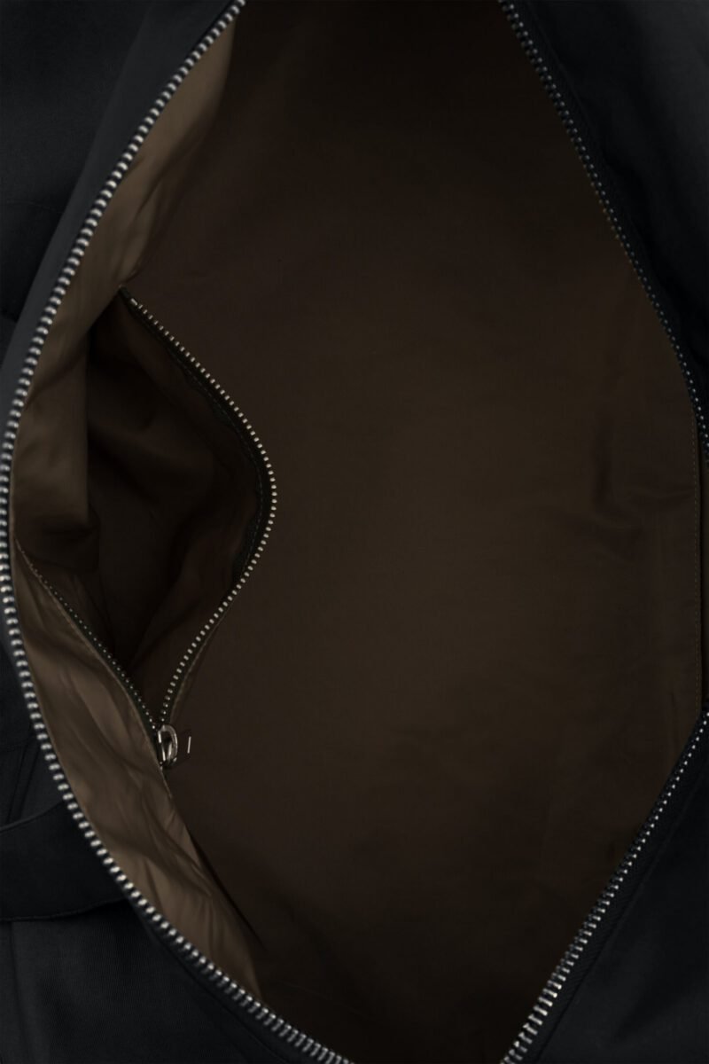 SERVAN-Noir-4.jpg SERVAN-Noir-4.jpg