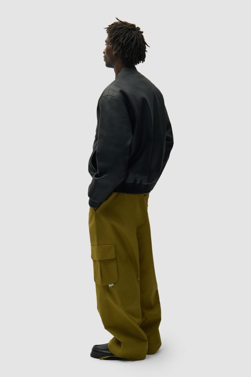 SS26-200JBLACK4.jpg SS26-200JBLACK4.jpg