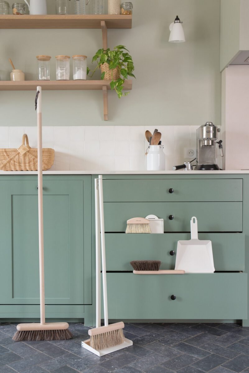 balai-craft-blanc-2510_2506-2.jpg balai-craft-blanc-2510_2506-2.jpg