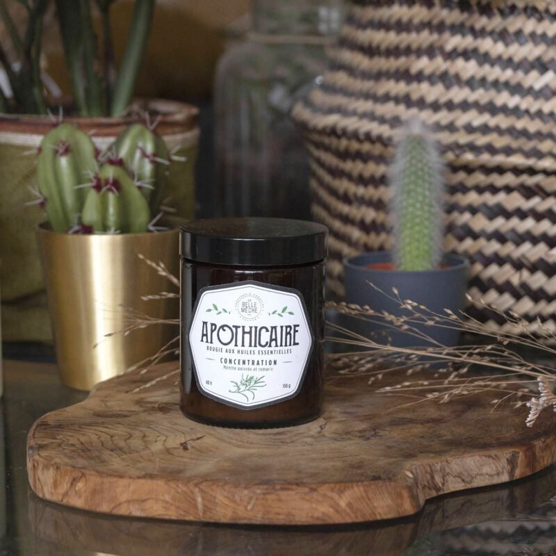bougie-huile-essentielle-concentration-597067.jpg bougie-huile-essentielle-concentration-597067.jpg