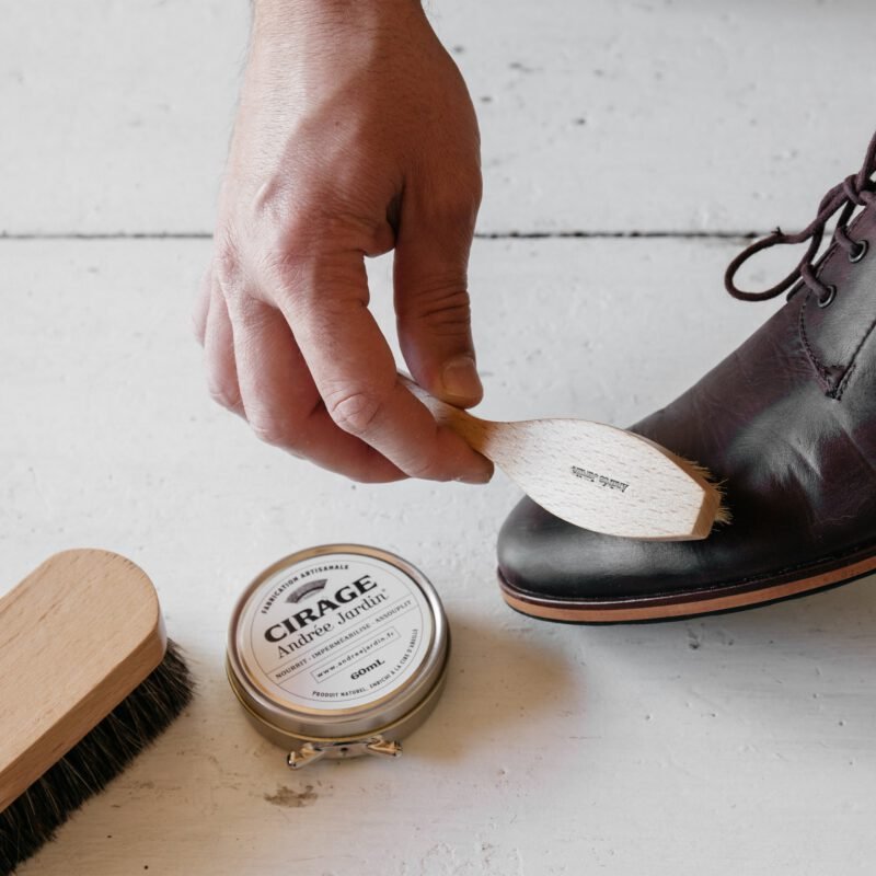 brosse-cirer-palot-1611-2.jpg brosse-cirer-palot-1611-2.jpg