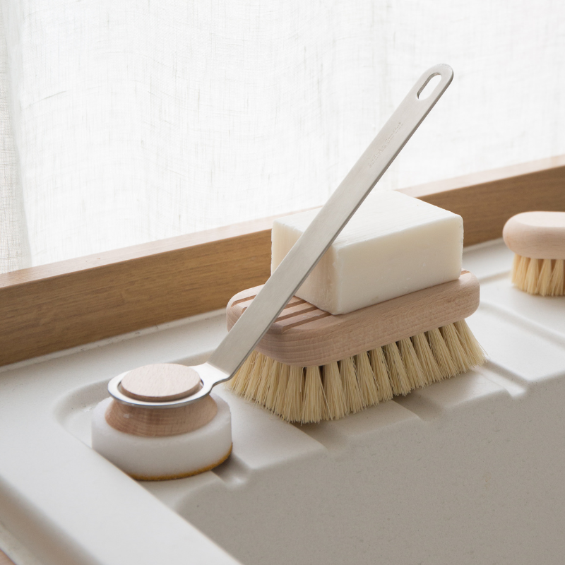 brosse-menage-porte-savon-1713.png brosse-menage-porte-savon-1713.png